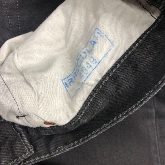 Levis 501 Black Denim Jeans Pants Bottoms size 32x32 Irregular B29 - Picture 4 of 8